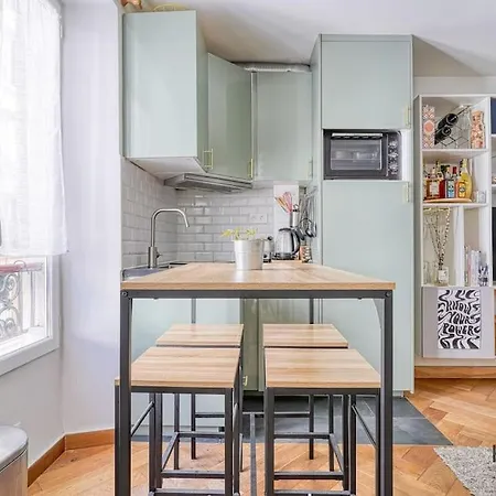 Ravissant Studio Avec Chambre - Beaugrenelle - 205c